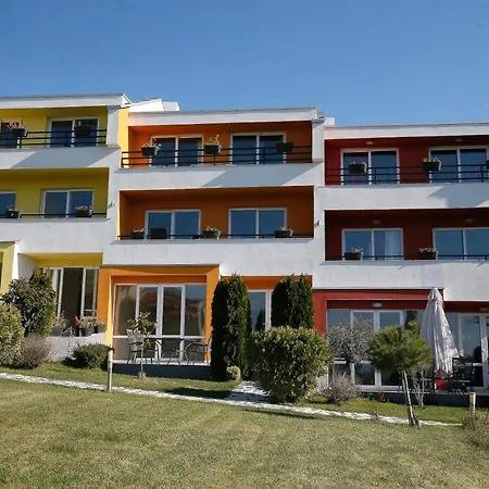Stayinn Rainbow Houses Studio فندق مبيت وإفطار *